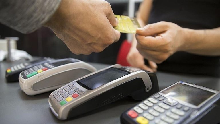 POS Komisyonları İşletmeleri Zorluyor: Artan Maliyetler Fiyatlara Yansıyor
