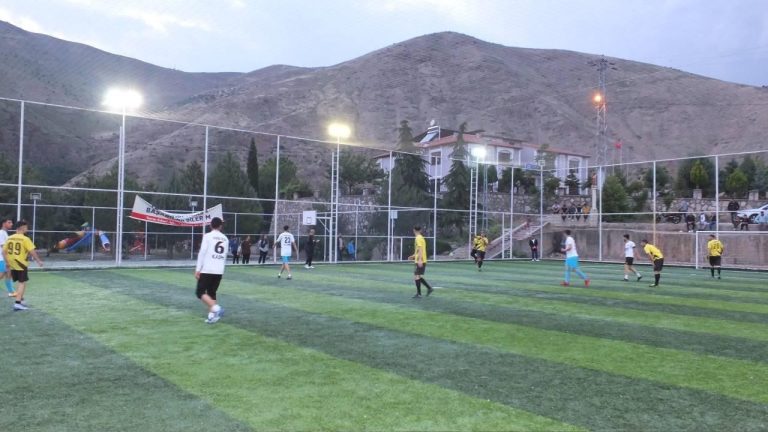 Halı Saha Tutkunları Dikkat: Saatlik Ücretlere Yüzde 25 Zam Geliyor!