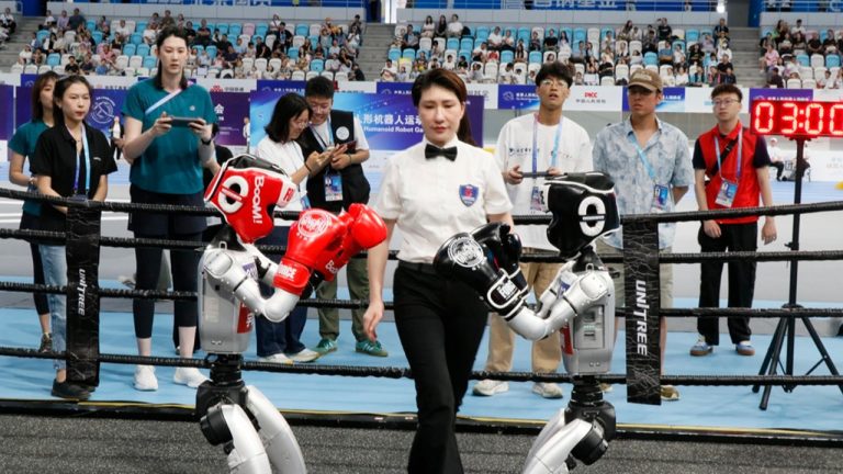 Robot Olimpiyatları: Pekin’de İnsansı Robotlar Atletizmden Futbola Yarışıyor