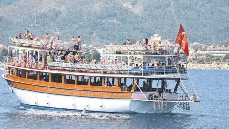 Tatil Bölgelerinde Kredi Kartı Çilesi: Nakit Talebi ve Kayıt Dışı Ekonomi Alarmı