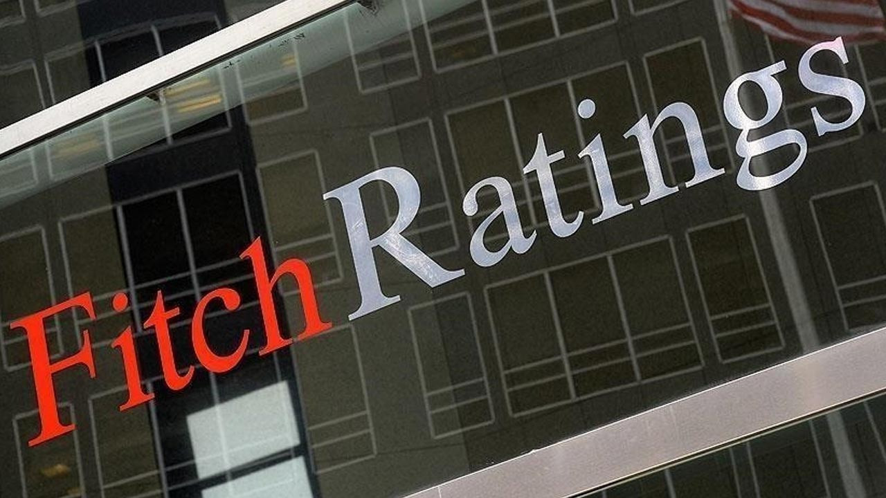 Fitch: ABD’de Tüketici Harcamaları Sert Düştü, İşgücü Piyasası Zayıfladı