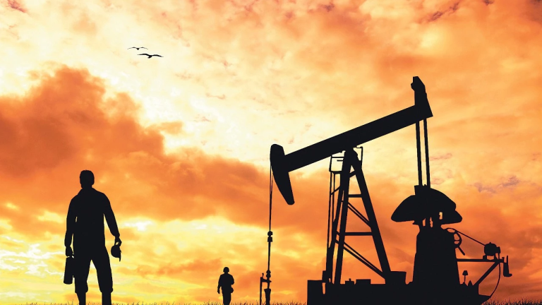 Petrol Fiyatları Geriliyor: OPEC+ Toplantısı ve Üretim Artışı Endişesi