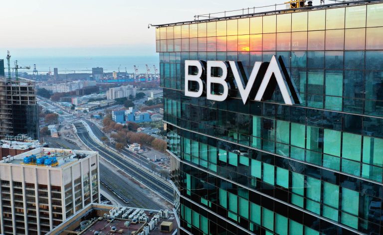 BBVA’dan Dev Satın Alma Hamlesi: Sabadell İçin 14.8 Milyar Euro Teklif