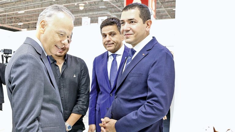 Ayakkabı İthalatı Fren Tutmuyor: Dış Ticaret Açığı Alarm Veriyor