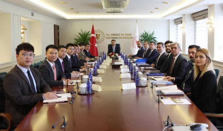Çinli Dev Dongfang Electric’ten Türkiye’ye 250 Milyon Dolarlık Rüzgar Enerjisi Yatırımı