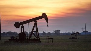 Petrol Fiyatları Jeopolitik Risklerle Yükseldi: Brent 69,46 Dolara Ulaştı