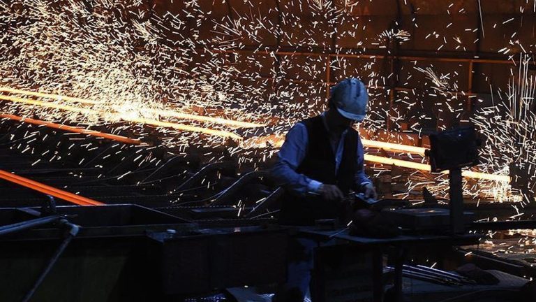 Makine Yatırımları Katlandı, Sanayi Büyümesi Güçleniyor: 2025 Raporu
