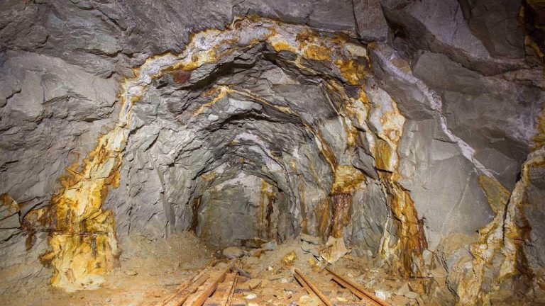 Alamos Gold Türkiye Varlıklarını 470 Milyon Dolara Sattı: Yeni Strateji Mi?