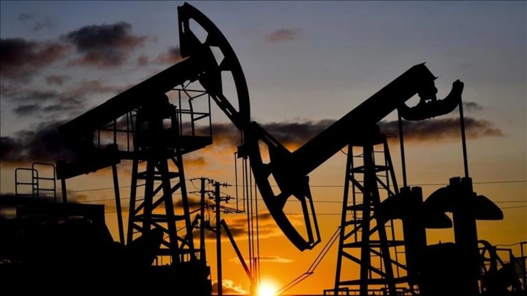 OPEC+ Petrol Üretimini Artırma İhtimalini Değerlendiriyor: Piyasalar Tetikte