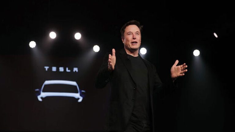 Tesla’dan Elon Musk’a Dev Ödeme Paketi: Şirketi 7.5 Trilyon Dolara Çıkarma Hedefi