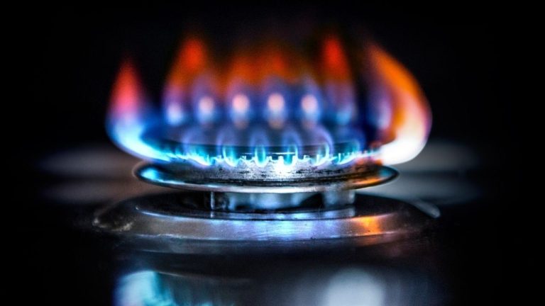 Doğal Gaz Üretimi Son 10 Yılda Rekor Kırdı: Enerji Piyasasında Zirve