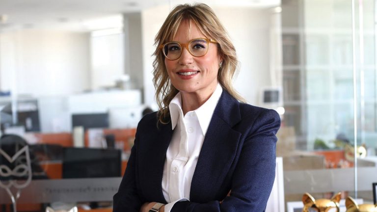 Ayşegül İldeniz: Türkiye Yapay Zekâda Stratejik Sektör Seçimiyle Öne Çıkmalı