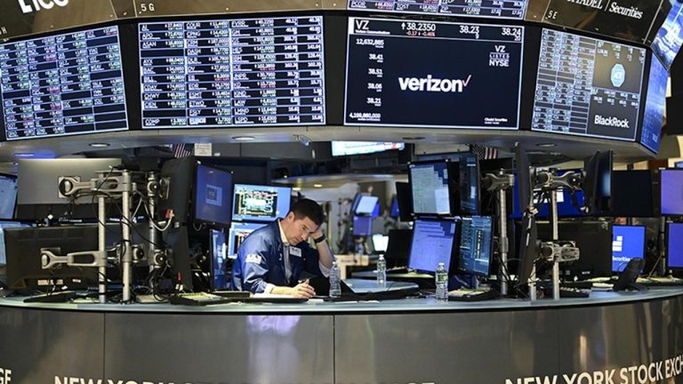 New York Borsası Açılışta Karıştı: İstihdam Verileri Etkisi