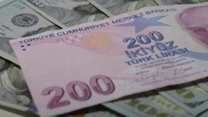 Ekonomist Anketi: Enflasyon ve Dolar/TL Beklentileri Yükselişe Geçti