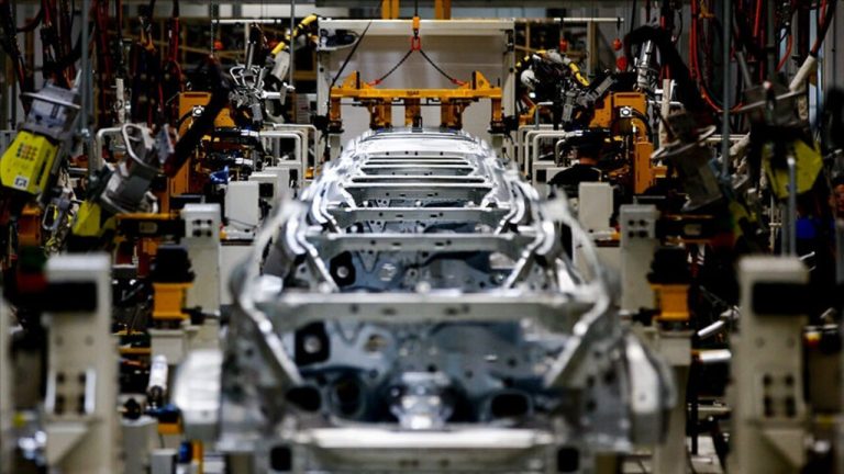 Nissan Fabrika Kapatıyor: Küresel Yeniden Yapılanma ve Üretim Stratejisi Değişimi