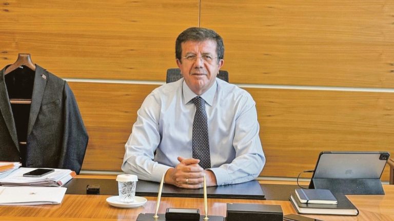 Nihat Zeybekci: Reel Sektör Rahatlama Bekliyor, Enflasyon Tedbirleri Yeniden Gözden Geçirilmeli