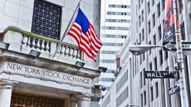 New York Borsası Yükselişle Açıldı: Teknoloji Devleri Piyasayı Sürüklüyor