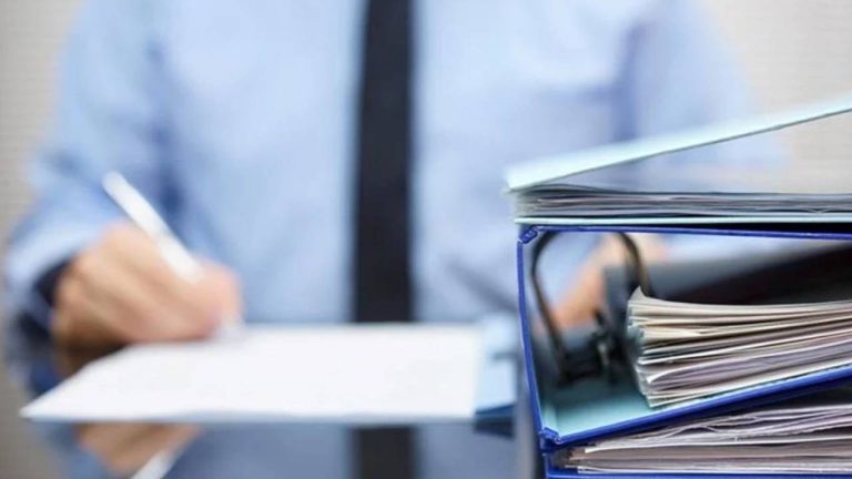 2026 Bütçesi: Kamu Personeline 4,9 Trilyon Lira Ayrıldı, Eğitim Zirvede