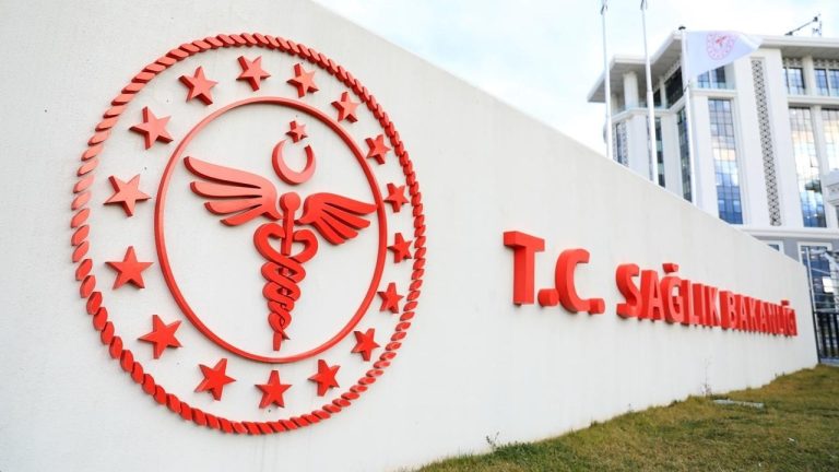Sağlık Bakanlığı 2025’te 2.764 Sürekli İşçi Alacak: Başvurular Online!