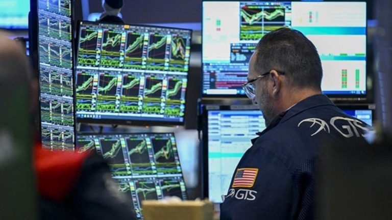 ABD Bölgesel Bankaları Kredi Kaygılarıyla Sarsıldı: Hisselerde Sert Düşüş