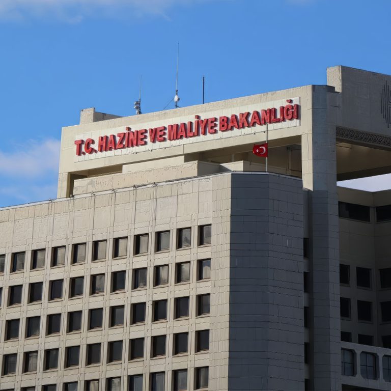 Hazine’den Kayıt Dışı Mücadele Hamlesi: Doktor, Kuyumcu ve Emlakçıya Yıllık Harç!