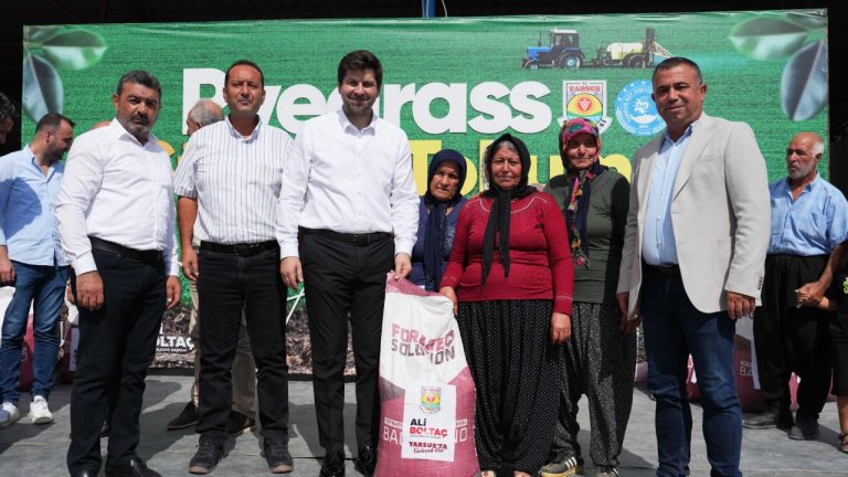 Tarsus Belediyesi’nden Üreticiye Yüzde 50 Hibe Tohum Desteği