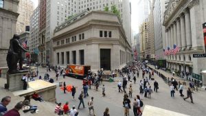 ABD Tüketici Güven Endeksi Ekimde Hafif Geriledi, Beklentileri Aştı