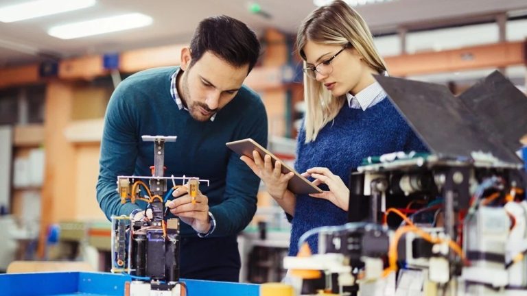 Türkiye AR-GE Harcamaları Rekor Kırarak 651 Milyar Lirayı Aştı