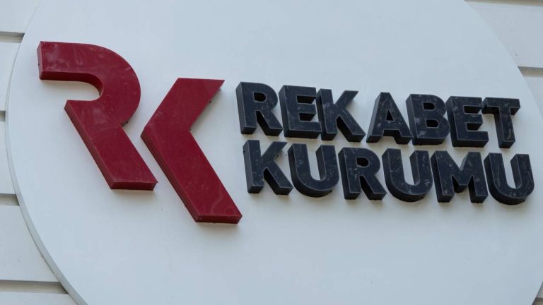 Rekabet Kurulu İlaç Devlerine Çalışan Ayartma ve Bilgi Paylaşımı Cezası Verdi