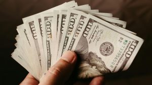 Dolar Yükselişini Sürdürüyor: Euro ve Yen’deki Baskı Doları Güçlendiriyor