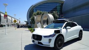 Waymo’dan Devrim: Sürücüsüz Taksiler Otoyollarda!