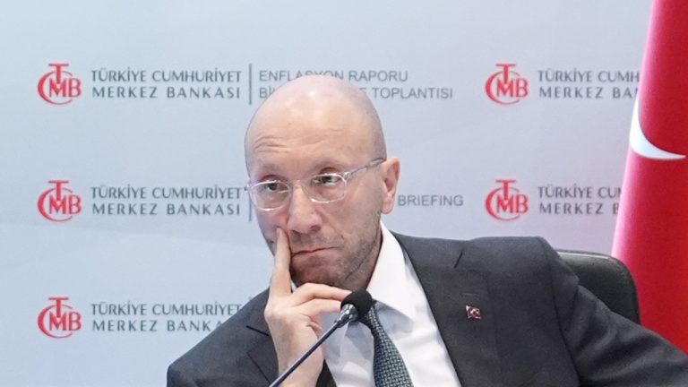 TCMB Enflasyon Tahminini Yükseltti, Akçay’dan Kırılma Noktası Belirsizliği Açıklaması