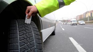 Kış Lastiği Zorunluluğu Başladı: 5.856 TL Ceza, Fiyatlar 2.000 TL’den Başlıyor