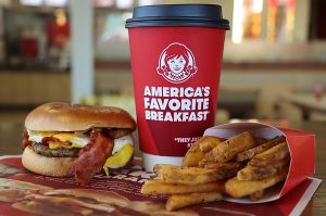 Wendy’s ABD’de Yüzlerce Şubesini Kapatıyor: Durgunluk Yeniden Yapılanmayı Tetikledi