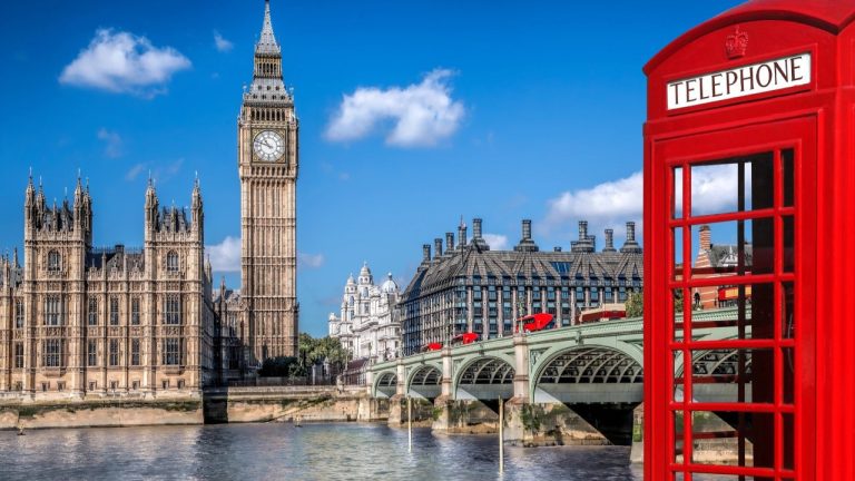 Türk Turistlerin Londra Çılgınlığı: Konserler, Giyim ve Perakende Rekorları