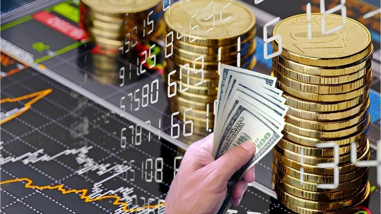 Altın Yatırımcıların Gözdesi: Ekim 2025’te En Yüksek Reel Getiriyi Sağladı