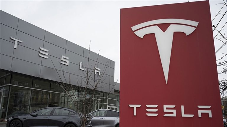 Tesla, ABD Üretiminde Çin Parça Kullanımını Sonlandırıyor: Stratejik Dönüşüm