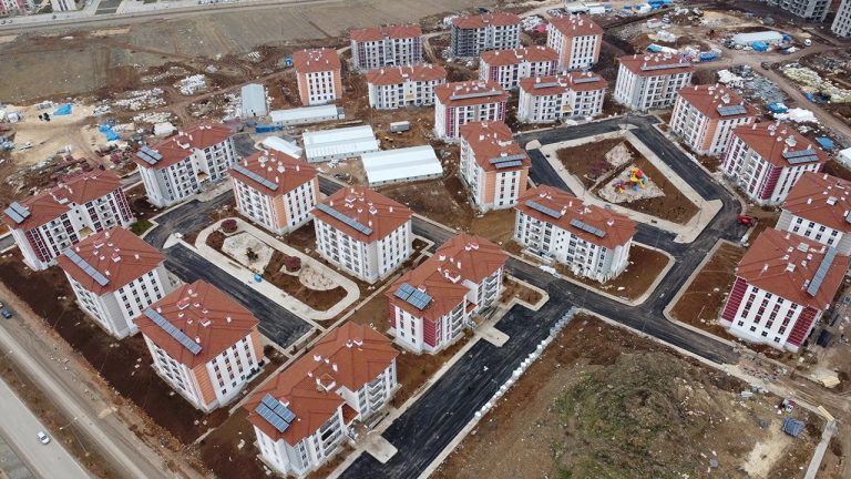 Deprem Konutları Hatay’da Kira Fiyatlarını Düşürdü: İşte Son Durum