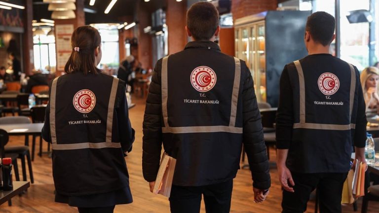 Ticaret Bakanlığı Alarm Veriyor: Snow Kids ve Badr Markalı Çocuk Giyim Ürünleri Toplatılıyor!