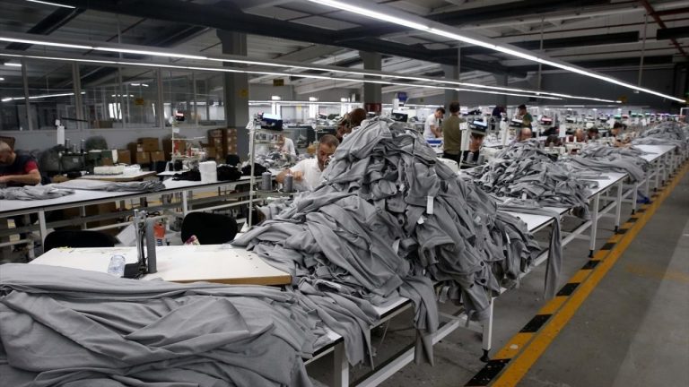 Tekstil İstihdamında Sert Düşüş: İnşaat Sektörü İşgücü Açığını Kapatıyor mu?