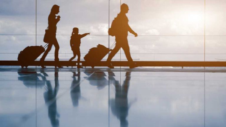 Ara Tatil Fiyatları Uçuşa Geçti: 5 Günlük Tatil 18 Asgari Ücret!