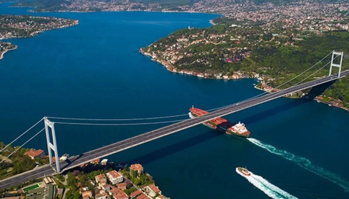 Türk Boğazları Deniz Trafiği Rekor Kırdı: 9 Ayda 63 Bin Gemi Geçti