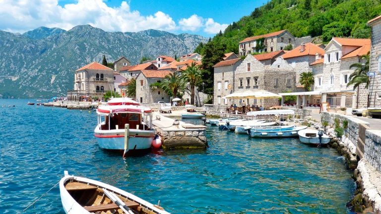 Karadağ’dan Türkiye’ye Vize Müjdesi: Askıya Alma Kararı İptal Ediliyor!