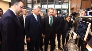 ASELSAN’dan Sağlık Bakanlığı’na Yerli Mobil Röntgen Cihazı Teslimatı