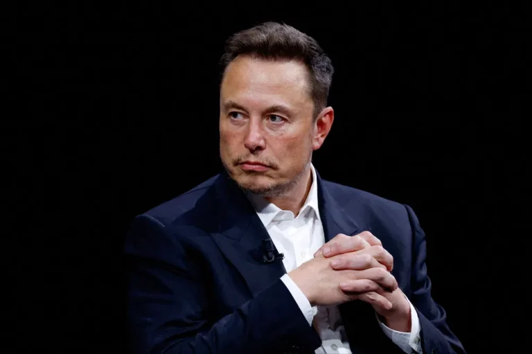 SpaceX’in Çıkışıyla Elon Musk Trilyonerler Ligine Yükseldi