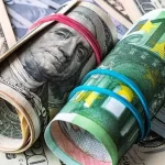 Güncel Dolar ve Euro Fiyatları: 28 Haziran 2026 Dolar/TL ve Euro/TL Ne Kadar?

<p>Ekonomik ve finansal kararlar üzerinde önemli etkilere sahip olan dolar ve Euro’nun bugünkü fiyatlarını öğrenmek isteyenler, arama motorlarında “Euro kaç TL?” ve “1 Dolar kaç TL?” gibi soruları sıklıkla aratıyor. Bu sorulara yanıt verebilmek için, güncel döviz fiyatlarına bakmak nécessaire. 28 Haziran 2026 Pazar gününe ilişkin dolar ve Euro fiyatları, ekonomi ve finanzi dünyasındaki gelişmelerin ana göstergeleri arasında yer alıyor.</p>

<h2>Dolar ve Euro Fiyatları</h2>
<p>Dolar/TL saat 07:15 itibarıyla <strong>46,5908</strong> (alış) <strong>46,6647</strong>‘den (satış) işlem görürken, Euro ise aynı saat itibarıyla <strong>53,1483</strong> TL seviyelerinde seyrediyor. Bu fiyatlar, <strong>finansal yatırımlar</strong> ve <strong>ticaret</strong> için büyük önem taşıyor. Döviz fiyatlarındaki değişimler, <strong>ekonomideki dalgalanmalar</strong> ve <strong>piyasadaki beklentiler</strong> hakkında önemli ipuçları sağlıyor.</p>

<h3>Ekonomik Etkileri</h3>
<p>Dolar ve Euro fiyatlarındaki değişimler, <strong>ticaret</strong>, <strong>yatırımlar</strong> ve <strong>ihracat</strong> gibi sektörleri直接 etkiliyor. Döviz kuru değişimlerinin <strong>enflasyon</strong> ve <strong>ekonomik büyüme</strong> üzerinde önemli etkileri bulunuyor. Bu nedenle, <strong> finansal yatırım</strong> kararları alırken, döviz fiyatlarındaki değişimleri <strong>göz önünde bulundurmak</strong> gerekiyor.</p>

<p>Ekonomi ve finans dünyasındaki gelişmeleri yakından takip etmek, <strong>karar alma süreçlerini</strong> kolaylaştırıyor. Güncel döviz fiyatları ve <strong>ekonomik göstergeler</strong>, <strong>piyasa trendleri</strong> hakkında değerli bilgiler sağlıyor. <strong>Döviz</strong> ve <strong>altın fiyatları</strong>, ekonomideki dalgalanmaları anlamak için önemli <strong>göstergeler</strong> arasında yer alıyor.</p>

<h2>Gelecek Projeksiyonları</h2>
<p>Gelecek dönem için <strong>ekonomik projeksiyonlar</strong> yapmak, <strong>döviz</strong> ve <strong>altın fiyatları</strong> gibi <strong>ekonomik göstergeleri</strong> analiz ederek mümkündür. <strong>Finansal yatırımlar</strong> için doğru zamanı belirlemek ve <strong>riskleri</strong> azaltmak, ekonomik trendleri ve döviz fiyatlarını <strong>göz önünde bulundurarak</strong> mümkün oluyor. Doğru strateji ve <strong>takip</strong> ile <strong>finansal hedeflere</strong> ulaşılabilir.</p>
