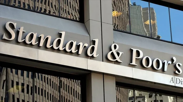 S&P, ABD’nin Kredi Notunu ve Görünümünü Değiştirmedi: Ekonomik Analiz ve Beklentiler