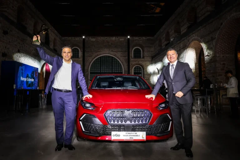 Türkiye’de Yılın Otomobili Belli Oldu: Renault Clio Zaferi