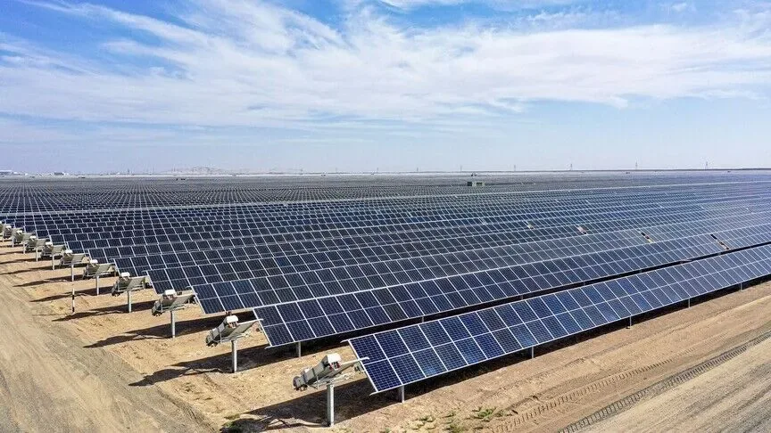 Türkiye’de Güneş Enerjisi Üretimi Rekor Kırdı: Yılın Zirvesi