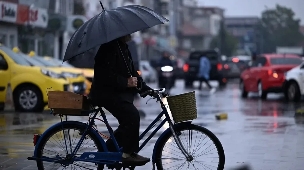 Türkiye’de Hava Durumu Değişiyor: Sıcaklıklar Düşecek ve Yağış Bekleniyor